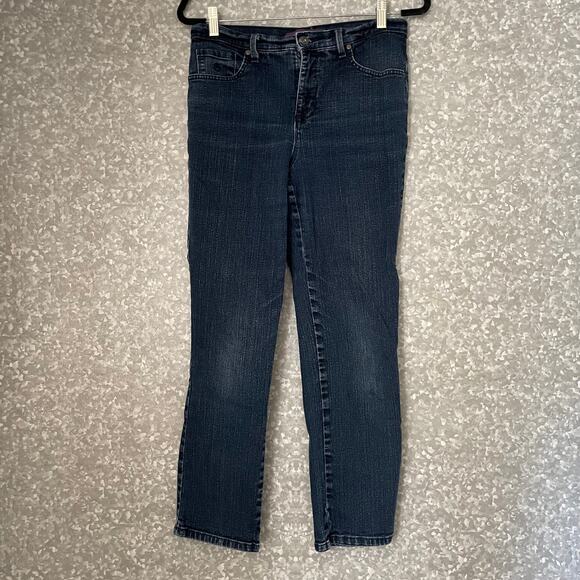 Gloria Vanderbilt Medium Wash Straight Amanda Jeans - Size 8 Short - Medium Rise - Picture 1 of 7